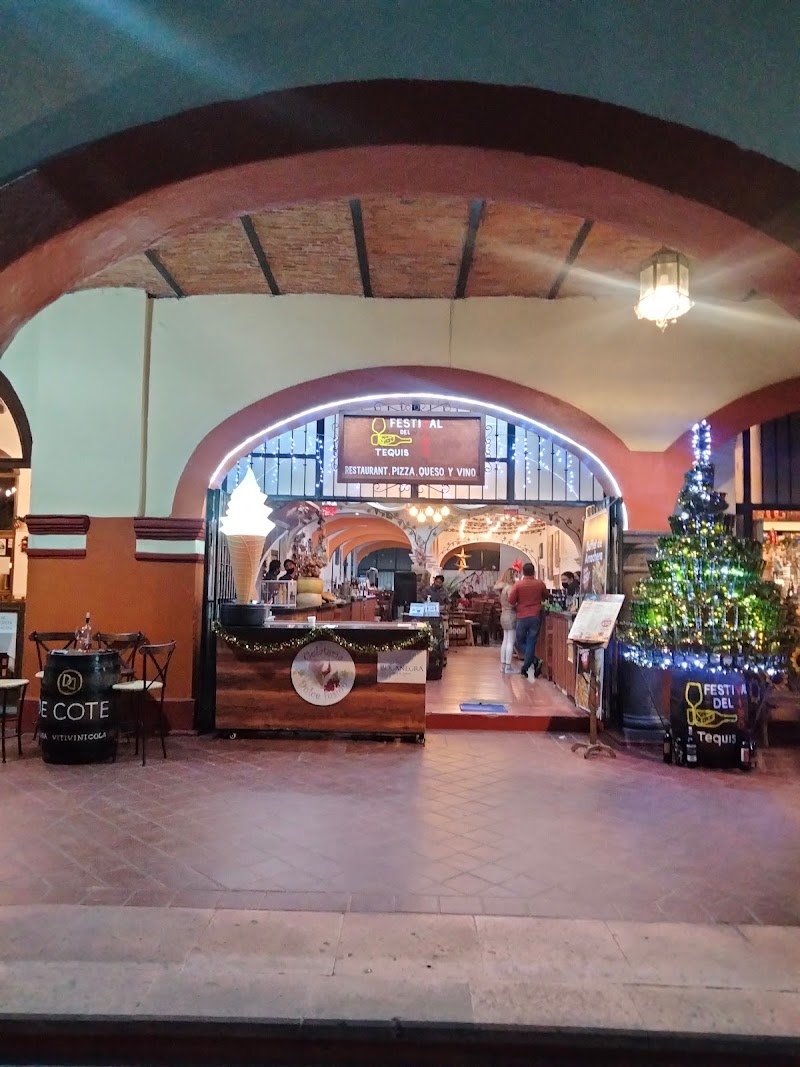 Hilo de Amor Vinicola, Restaurante