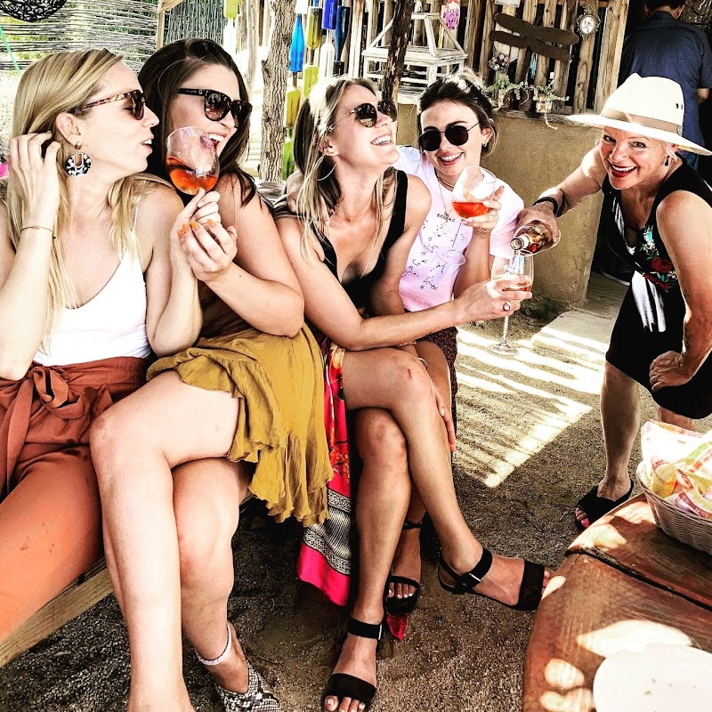 Valle Girl Vino at El Corcho Rosa