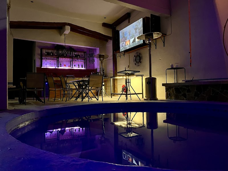 Hotel 305 photo 2