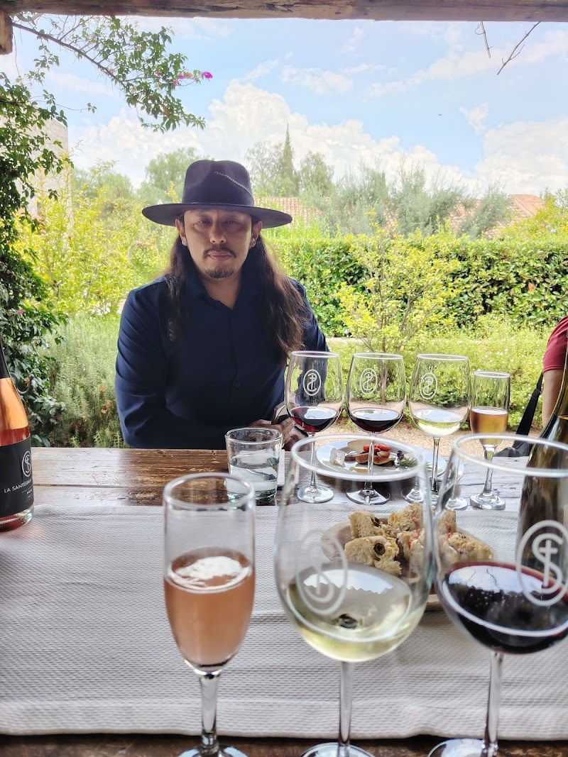 La Santísima Trinidad Tasting Room photo 4