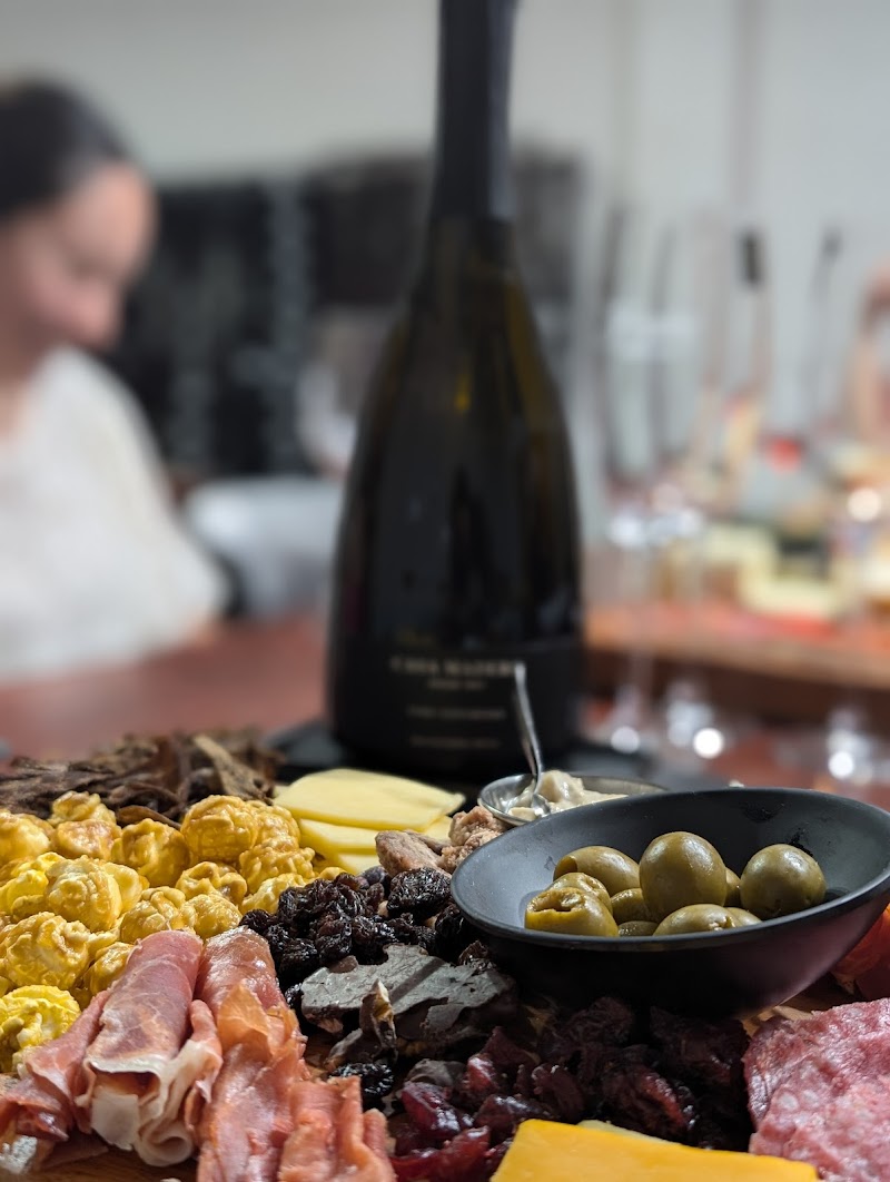 Licorama tasting room photo 1