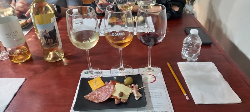 Licorama tasting room photo 3