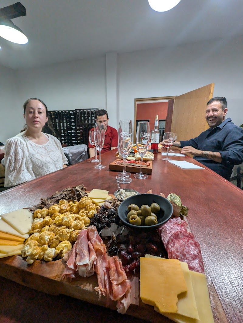 Licorama tasting room photo 4