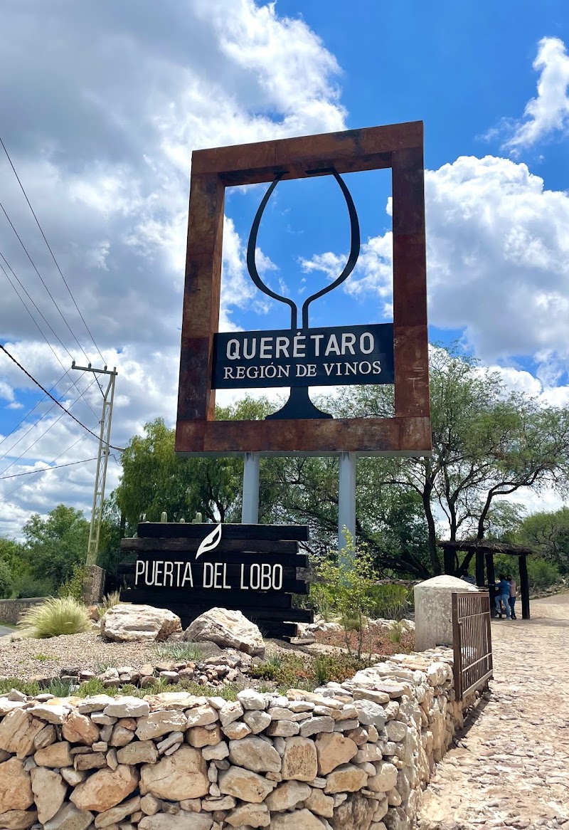 Puerta del Lobo photo 4